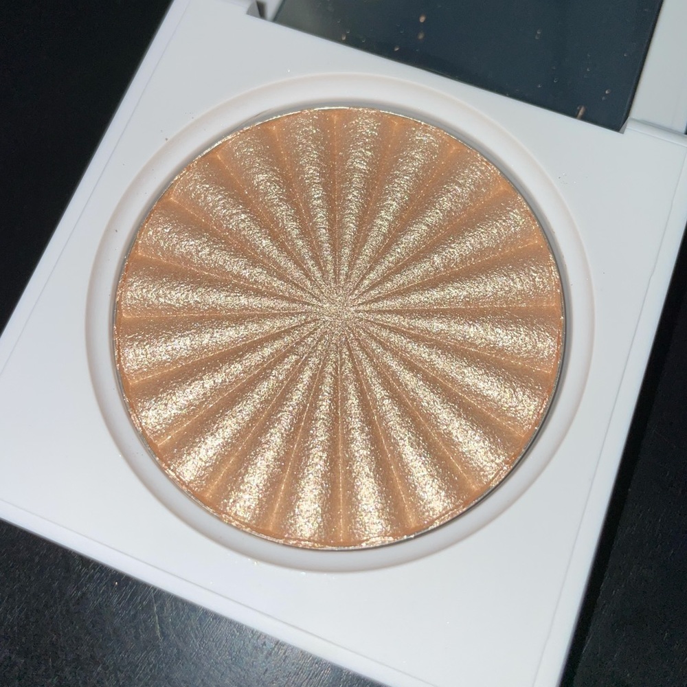 OFRA Highlighter - Rodeo Drive - Picture 3 of 6